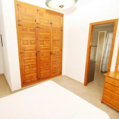 8 Personas En Con Piscina Privada Y Jardin Cercano A La Playa - Hisp-217-14 Villa