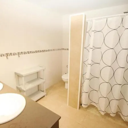 8 Personas En Con Piscina Privada Y Jardin Cercano A La Playa - Hisp-217-14 *